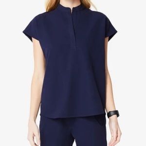 FIGS Rafaela Scrub top navy x-small